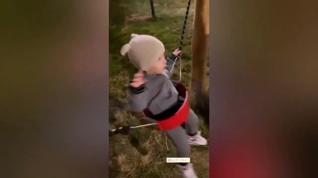 ЗАРИНА НИЗОМИДДИНОВА ФАРЗАНДЛАРИ БИЛАН ДАМ ОЛИШДА... смотреть онлайн