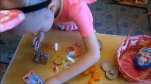 Открываем Kinder Maxi Hello Kitty и Animal Planet Смотрим сюрпризы
