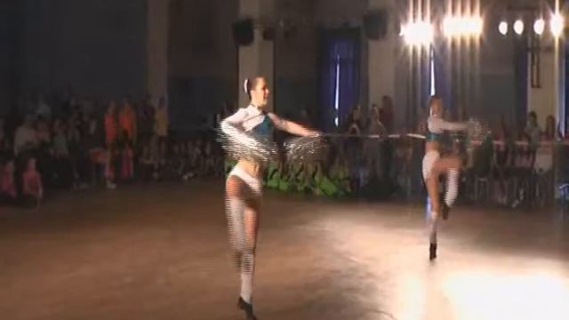 Динамикс Дуэт ЧР 2010.wmv смотреть онлайн