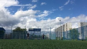 Скоростно-силовая тренировка на футбольном поле