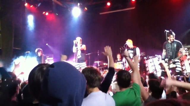 Тараканы Парный Прогон смотреть онлайн