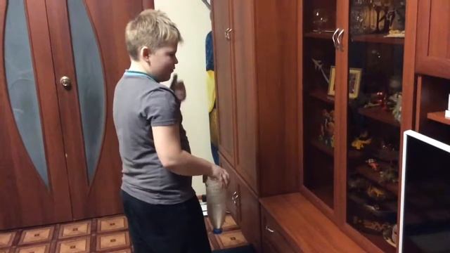 2 часть бутылки воды!! смотреть онлайн