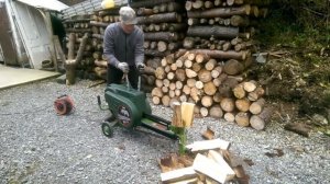 Kinetic log splitter Portek 8,5t. ( For 15 minutes 0.3 cubic meter.) Кинетический дровокол.