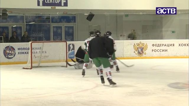 Товарищеским матчем заявила о себе любительская команда сахалинских пограничников "Рубеж" смотреть онлайн