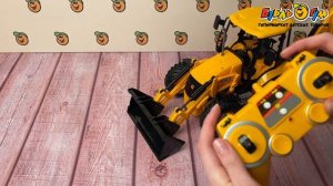 Экскаватор-погрузчик JCB 4CX р/у 1:20 акб