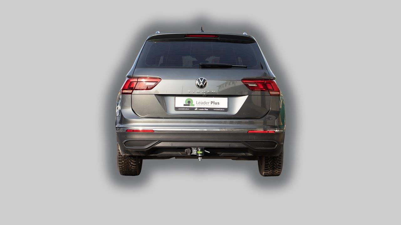 Установка фаркопа V123-E на VOLKSWAGEN TIGUAN II 2016 - … г. в. смотреть онлайн