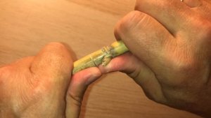 Удлинитель карандаша своими руками. Творческий лайфхак для рисования и каллиграфии #200930.