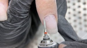 Как избавиться от отслоек и исправить ногти? Тонкое укрепление гелем