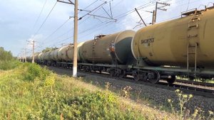 ВЛ80С-1248 с наливными цистернами встречный ЭД9Э-0043