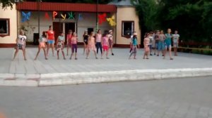 Танец в лагере