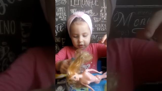 Стилист.ребенок стилист.кафе стиль барби.ч2 смотреть онлайн