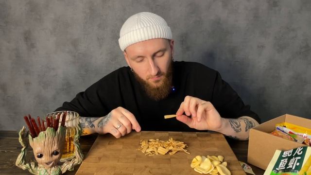 OZON. Азиатские снеки