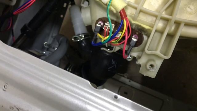 “Как разобрать стиральную машину Haier: руководство пользователю” Часть первая 😉