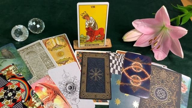 8. Старший Аркан СИЛА 🦁: значения, ключевые слова + галерея Арканов.