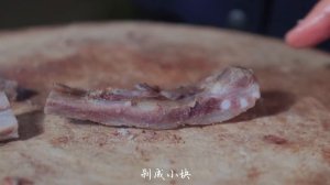 爸爸最爱的菜:云南腊排骨,一道因储存食材而发现的美味【滇西小哥】