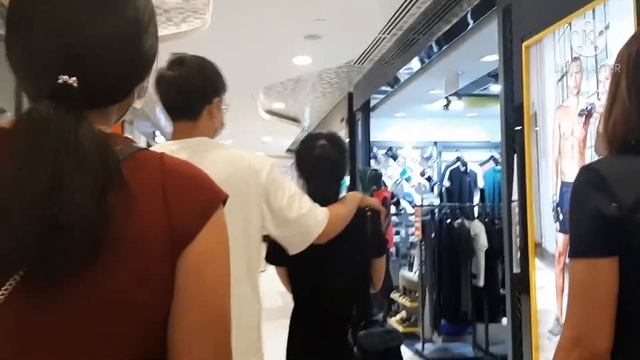 Mall of bugis junction смотреть онлайн