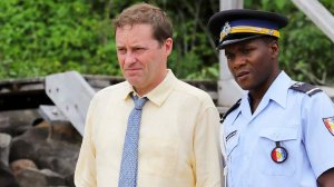 Сериал Смерть в раю - 7 сезон 8 серия / Death in Paradise