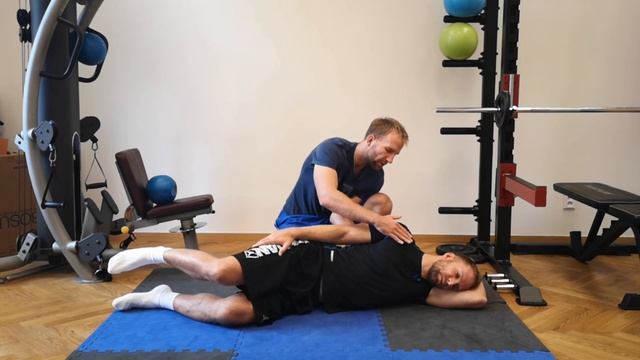 Stabilizace kyčlí a uvolnění třísel - Jednoduchý cvik смотреть онлайн