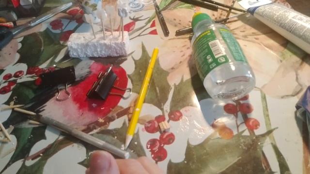 Леплю булки и хлеб для ватной игрушки,делаю петушков и скворечники мини