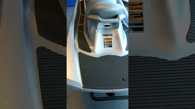 Продаем гидроцикл Yamaha VX1100 смотреть онлайн