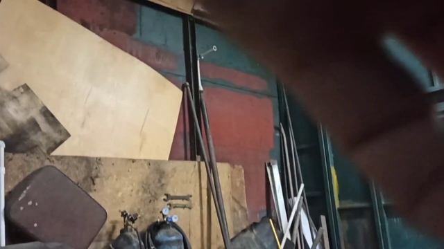 Сколько метала в прогулочной детской коляске. Детская коляска на металлолом. В поисках металлолома.