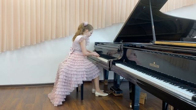 И. С. Бах "Трехголосная инвенция смотреть онлайн