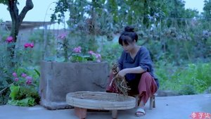 How to make a Chinese sour bean pickle? 吃不完的豆角晾足日头,做成干豇豆炖肉喷香|Liziqi channel