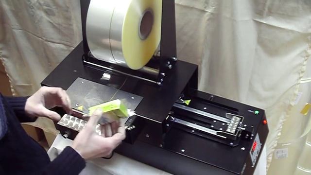 Полуавтоматический упаковочный станок Katyusha PA-500Spec смотреть онлайн