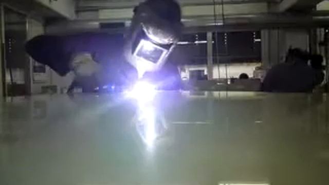 TIG KNOBEL MAURI смотреть онлайн