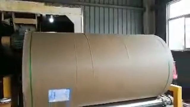 Бобинорезательная машина для рулонной бумаги больших форматов (для гофропроизводств)