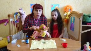 28 Monkey has a stomach ache - Dialogues for kids - English in the bed
