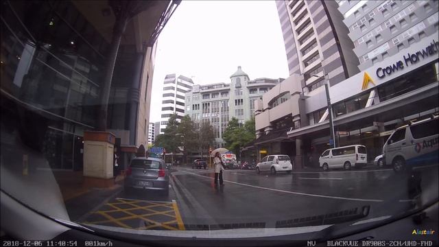 NZ Dash Cam Blackvue DR900S 2-CH. EP 9 kids and raining смотреть онлайн
