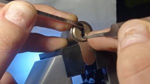 Evva 3KS pick and gut