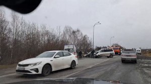 Серьёзная авария произошла в Мысках в районе  ТУ ЗЖБК. Детали ДТП уточняются.