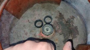 пропускает газ баллон