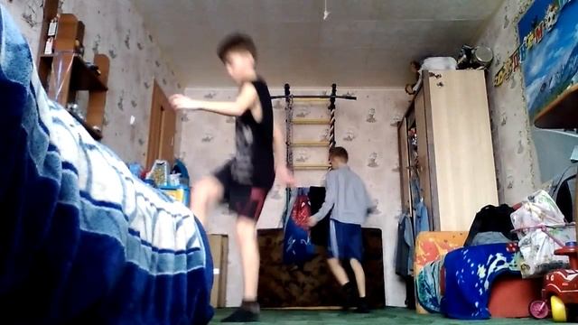 ДОМАШНИЕ ЧЕЛЛЕНДЖЫ★УДАРЫ★УБИВАЕМ МИШУ