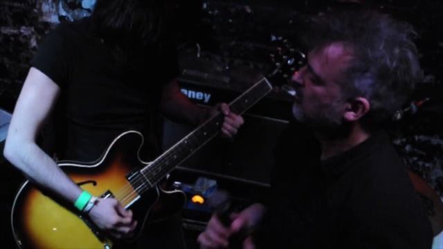 Led Zeppelin's 'Heartbreaker' (live) @ 12 Bar, London смотреть онлайн