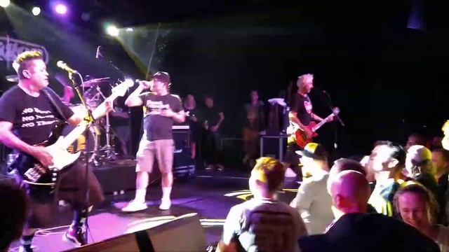 Lagwagon - Bubble, live 2022-06-12 @ Kulturzentrum Faust, Hanover, Germany смотреть онлайн