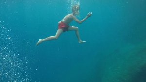 Underwater running (3 Kids) - Sagdiiev - GoPro - Runnin' Naughty Boy ft Beyonce - Croatia Pisak 201