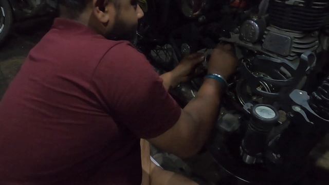 Installation || Rolon Sprocket || NGK Iridium Spark Plug || Classic 500
