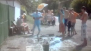 Палкой по голове