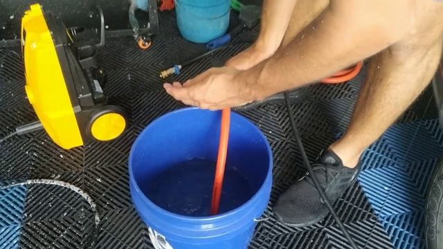 Como lavar o carro corretamente em pouco tempo com Snow Foam! смотреть онлайн