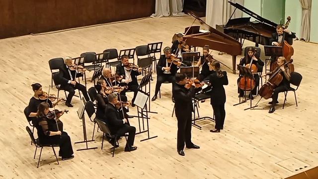 И.Х. БАХ  Концерт для альта с оркестром до минор, 2 и 3 части смотреть онлайн