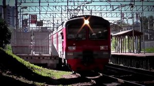 Электропоезда ЭД4М-0428 (приветливый помощник) и ЭД4М-0326/0037