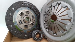 🟢VALEO 821071
🟡Сцепление комплект Largus, Logan, Sandero, Duster 16V 1.6L корзина, диск, выжимной