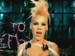 P!NK - Don't Let Me Get Me