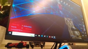 играю в Roblox в стрелялки часть1