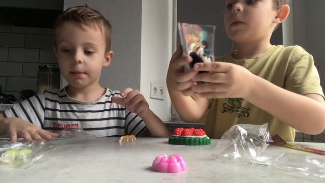 Распаковка Таба Лапок смотреть онлайн