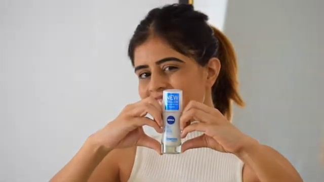 NIVEA DEO MILK Roll On Review смотреть онлайн