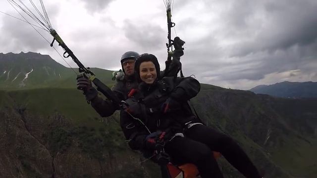 21072019ParaTourYes Gudauri, Georgia кавказ полет на параплане